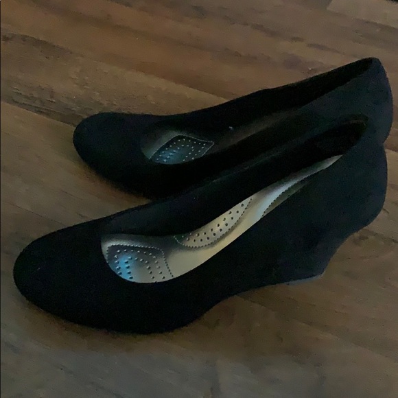 dexflex comfort wedge heels